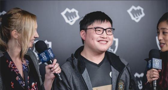 他的存在也 他的存在也